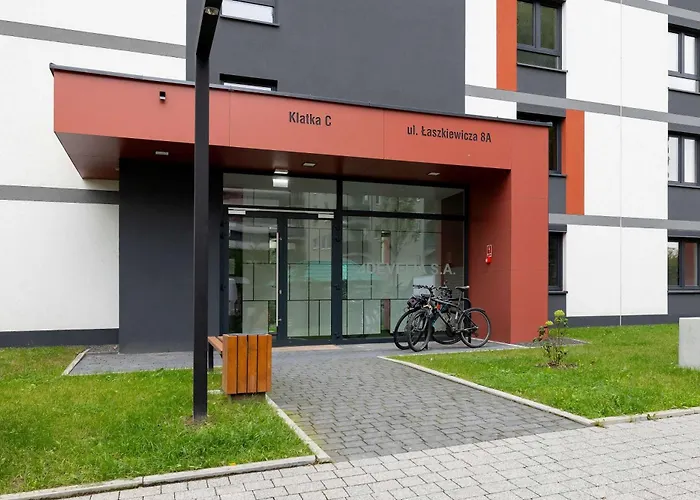 Cozy Apartments Laszkiewicza With Parking By Noclegi Renters